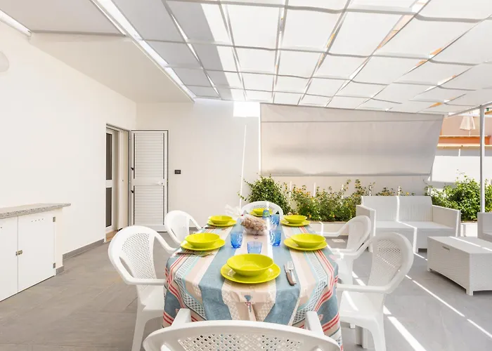 Casa Minosse - Piano Terra Con Ampia Terrazza - Fronte Spiaggia - Maldive Del Salento